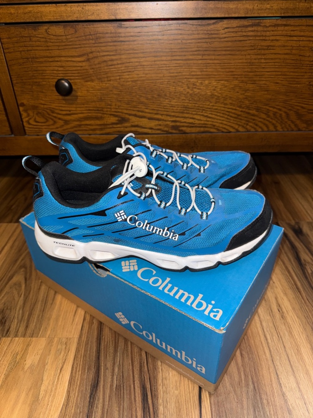 Columbia Bright Blue and Black Outdoor Running Shoes